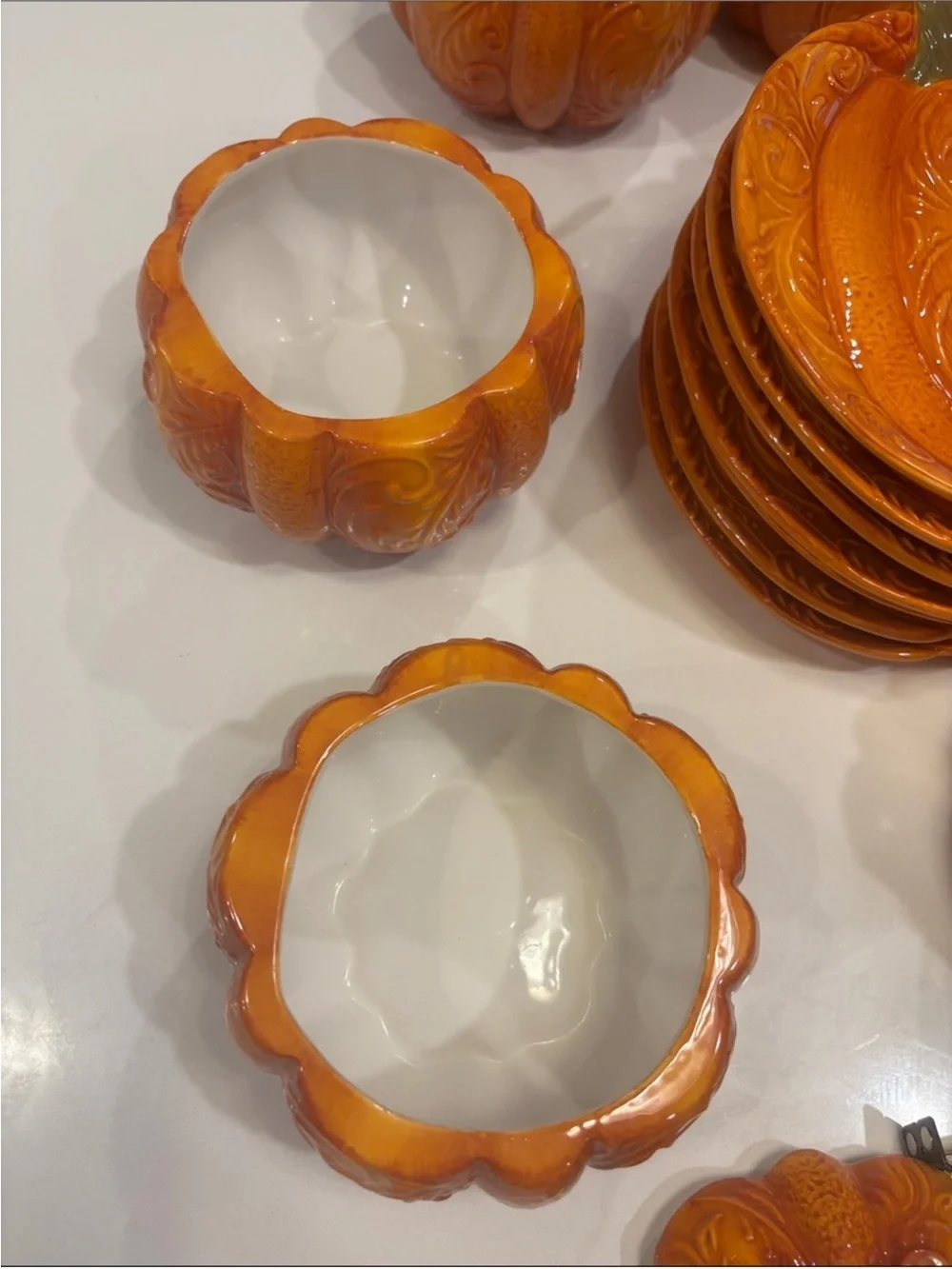 Pier 1 Pumpkin Dinnerware Set for 4 | 4 Pumpkin Soup Tureens w/ Lids + 4 Plate